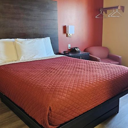 Budgetel Inn & Suites Fort Scott Eksteriør billede