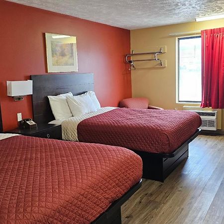 Budgetel Inn & Suites Fort Scott Eksteriør billede