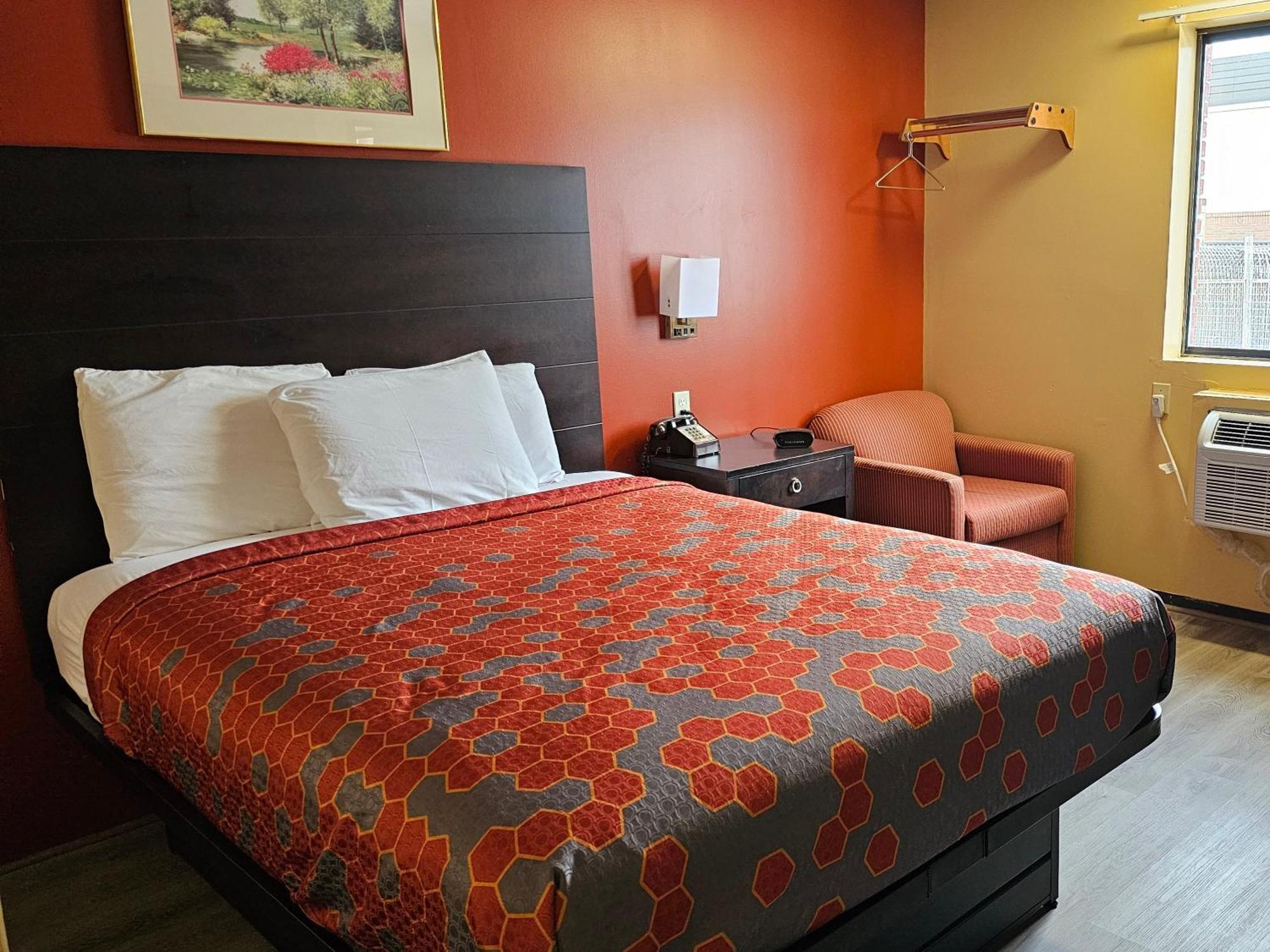 Budgetel Inn & Suites Fort Scott Eksteriør billede