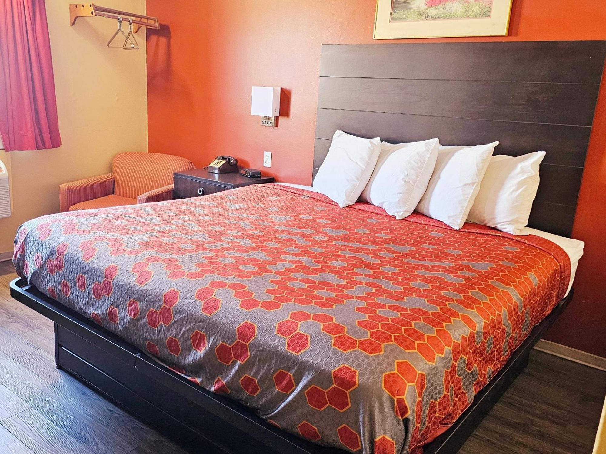 Budgetel Inn & Suites Fort Scott Eksteriør billede