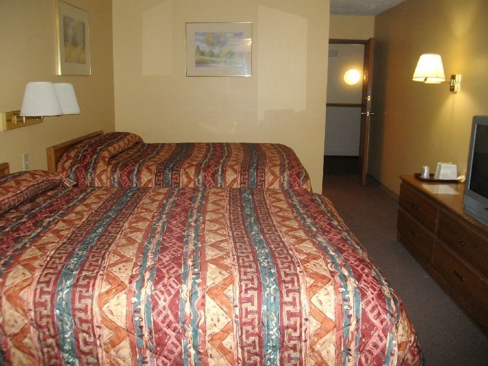 Budgetel Inn & Suites Fort Scott Eksteriør billede